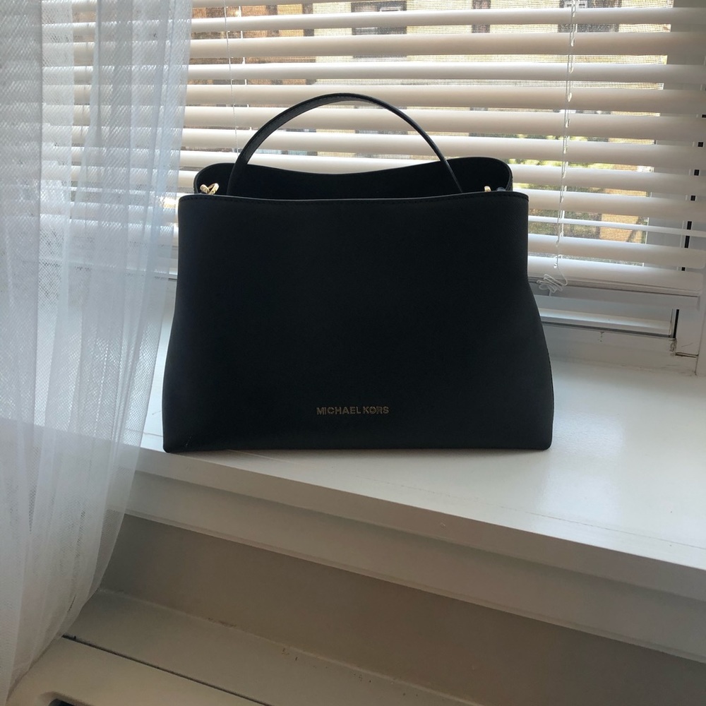 Black Michael Kors purse